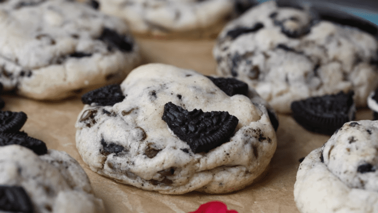 Oreo Chocolate Chip Cheesecake Cookies